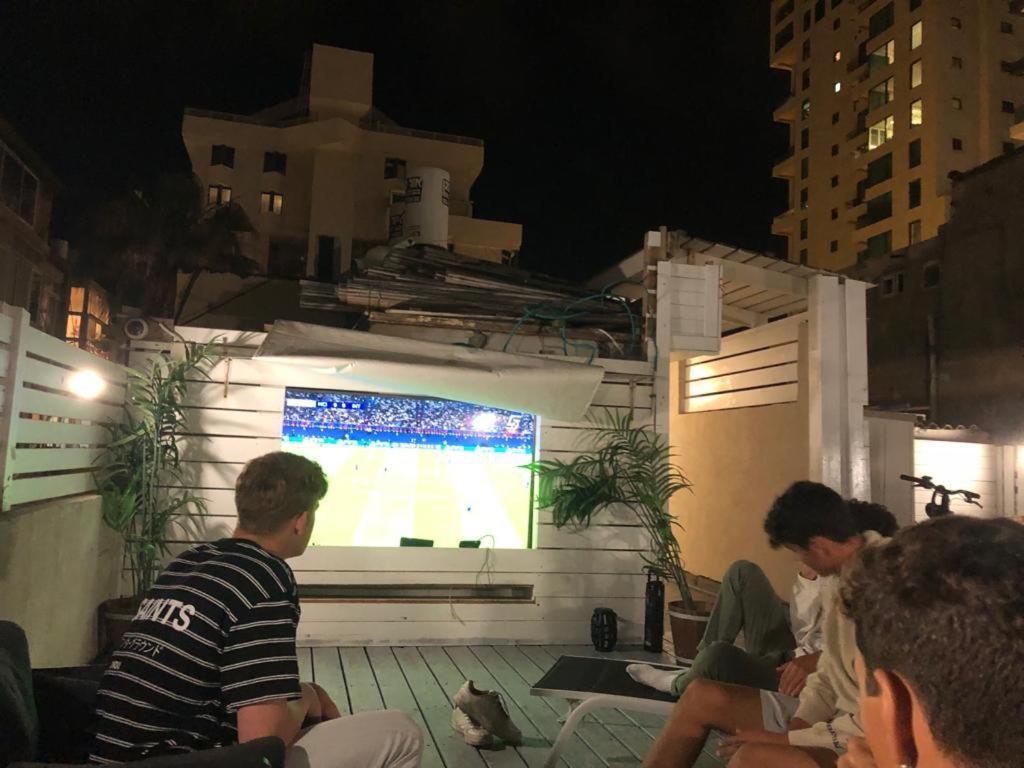 Ferienwohnung דירת סטודיו יפיפיה על גג ומרפסת שמש ברחוב הירקון Tel Aviv-Jaffa Exterior foto